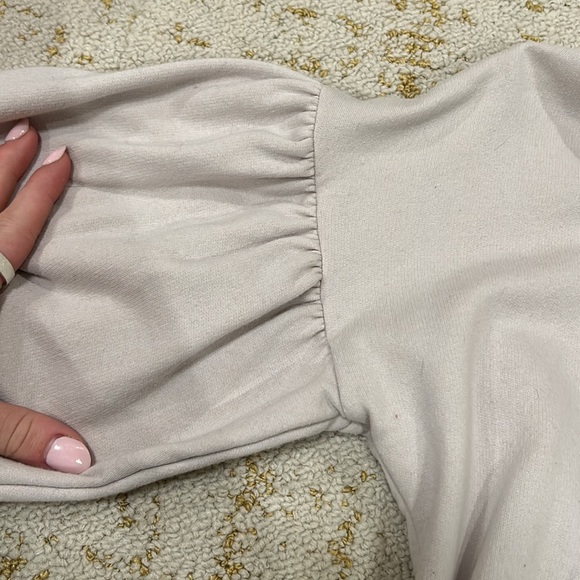 ABOUND CROPPED SWEATSHIRT - Picture 4 of 5